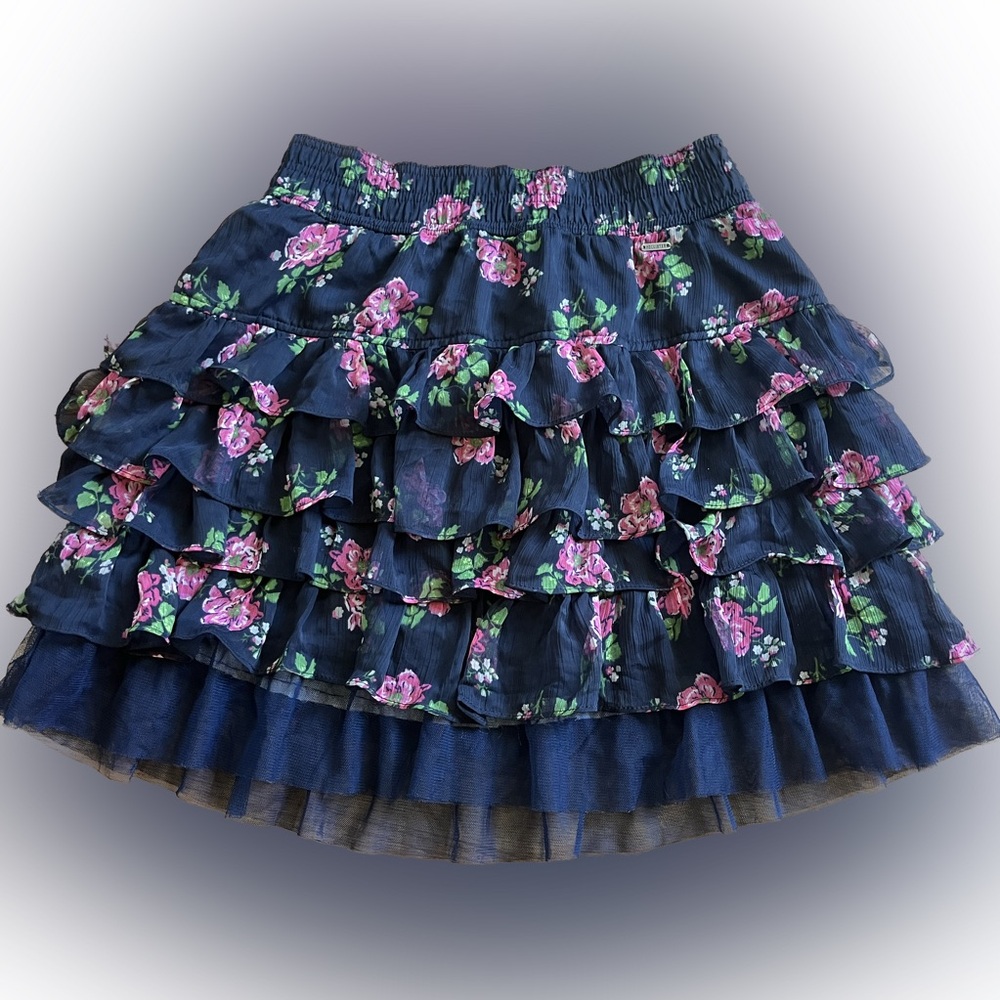 Hollister Floral Smocked Navy Blue & Pink Floral Mini Skirt Women’s Size Medium